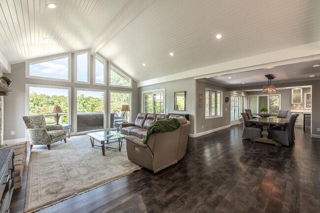Building Photo - 5816 Leven Links Ct