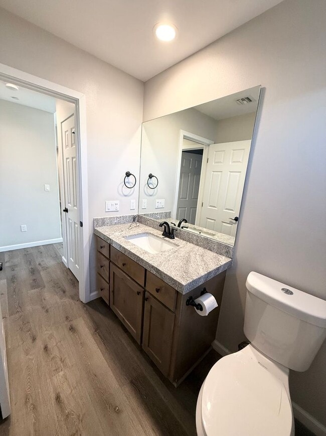 Building Photo - **COMING SOON ** 3 Bed 2 Bath Home