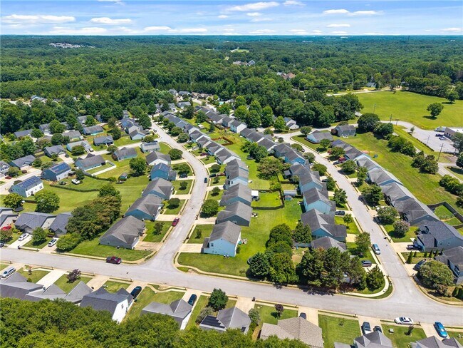 Building Photo - 414 Bentridge Dr