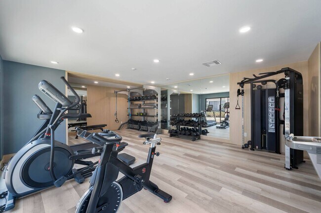 Building Photo - Latitude Apartments at Mission Valley