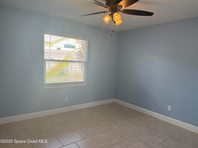 Building Photo - 189 Ocean Breeze Cir
