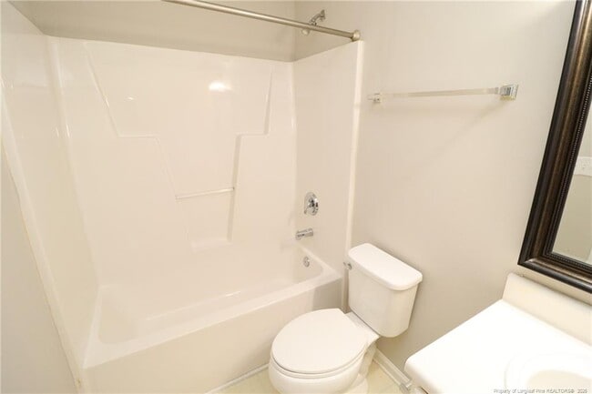 Building Photo - 120 Downing Bluff Dr
