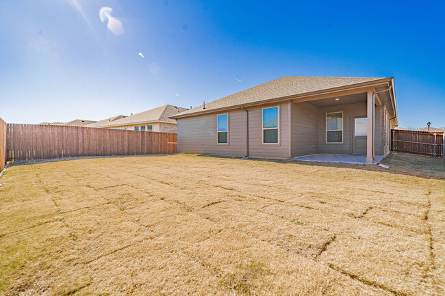 Building Photo - 2540 Bellatrix Dr