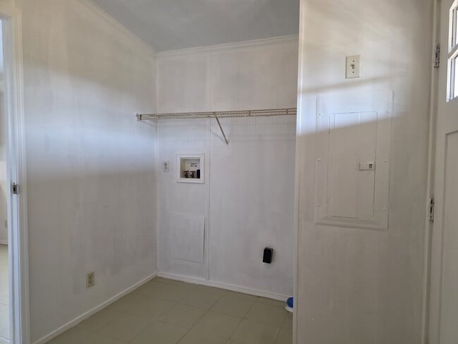 Building Photo - 14412 Graef Rd