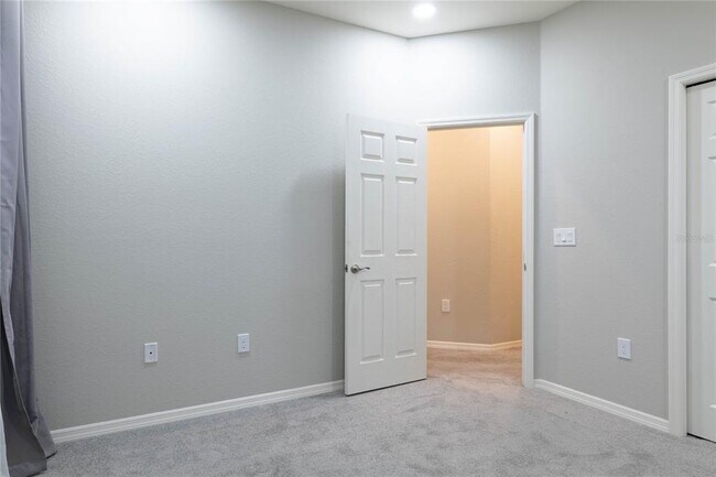 Building Photo - 1069 Montgomery Ln