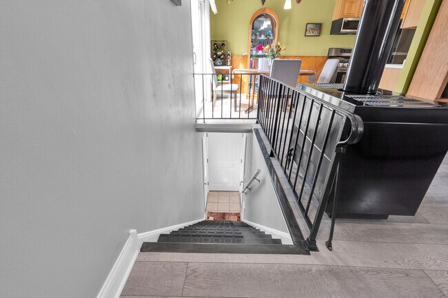 Building Photo - 1314 Ely Ct