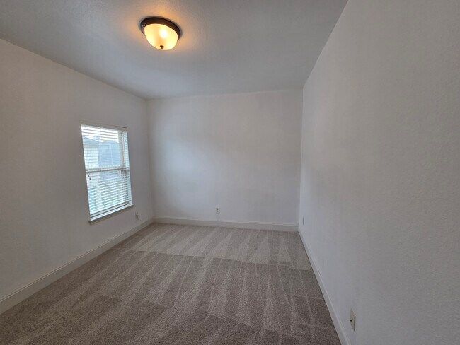 Building Photo - 2810 Auburn Glade Ct