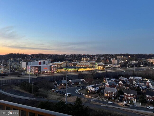 Building Photo - 1225 Martha Custis Dr