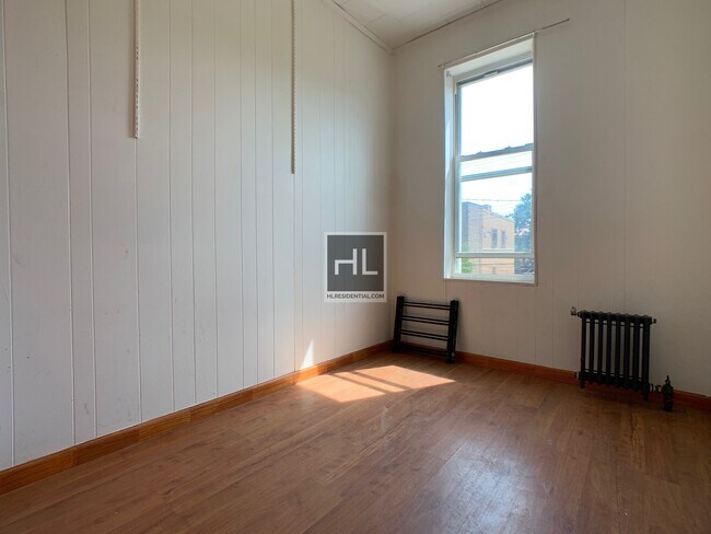 Building Photo - 74 STREET