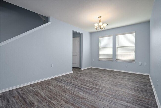 Building Photo - Beautifully remodeled gourmet kitchen with...