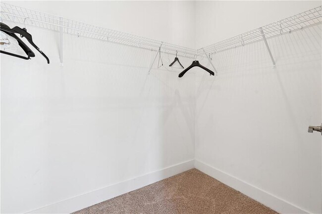 Building Photo - 1207 Chelsea Cir NW