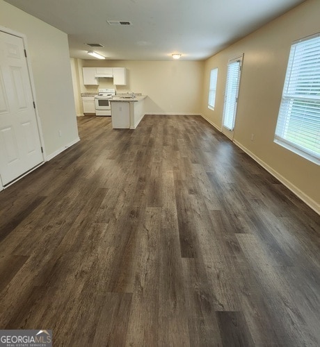 Building Photo - 335 Freeman Cir