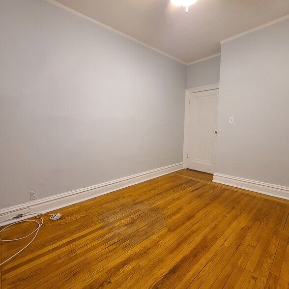 Building Photo - 7612 Park Ave