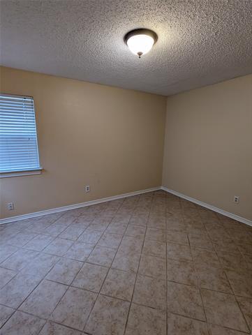 Building Photo - 2601 Nova Dr