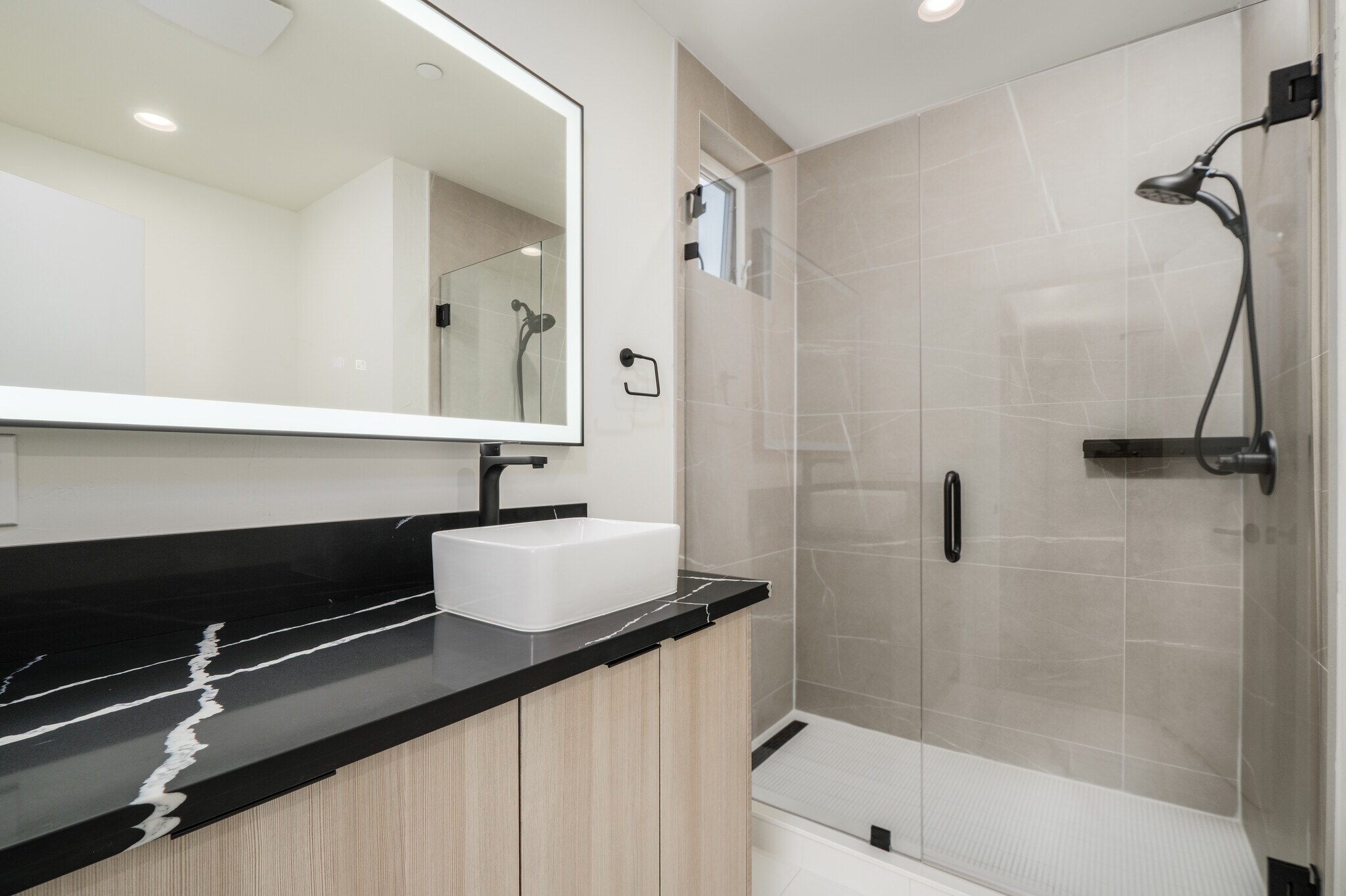 Building Photo - 2715 Tomato Alley