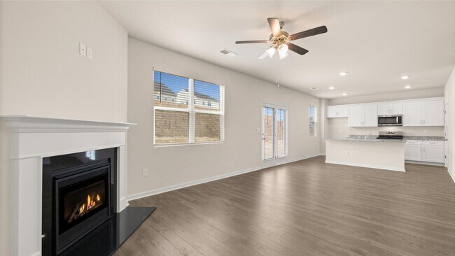 Building Photo - 4 Bedroom 2.5 Bath in Grovetown