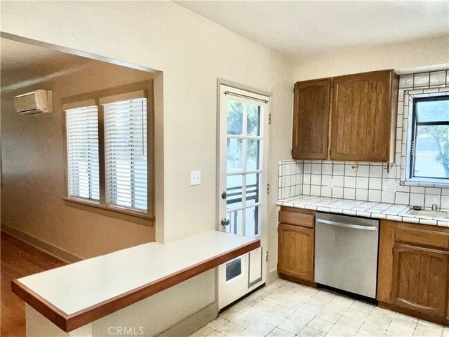 Building Photo - 3601 Cerritos Ave