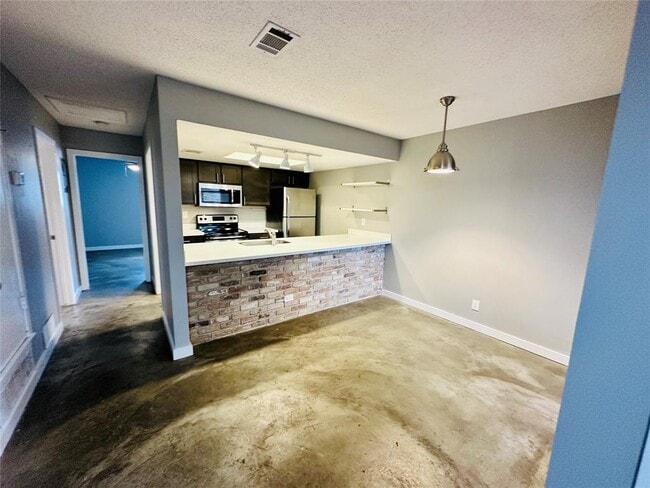 Building Photo - 3424 Willowrun Dr