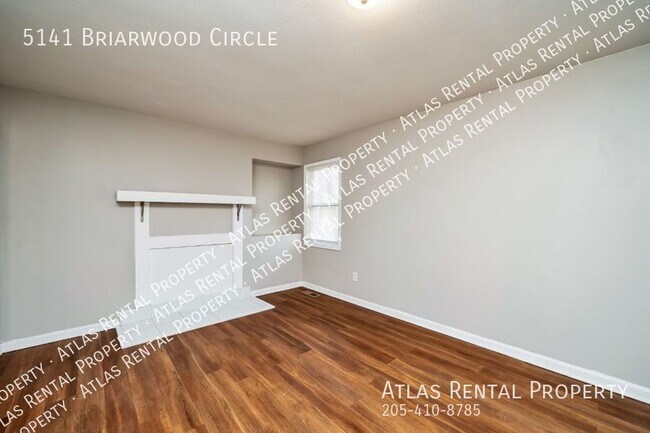 Building Photo - 5141 Briarwood Cir