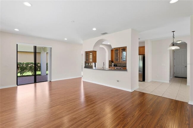 Building Photo - 20317 Chestnut Grove Dr