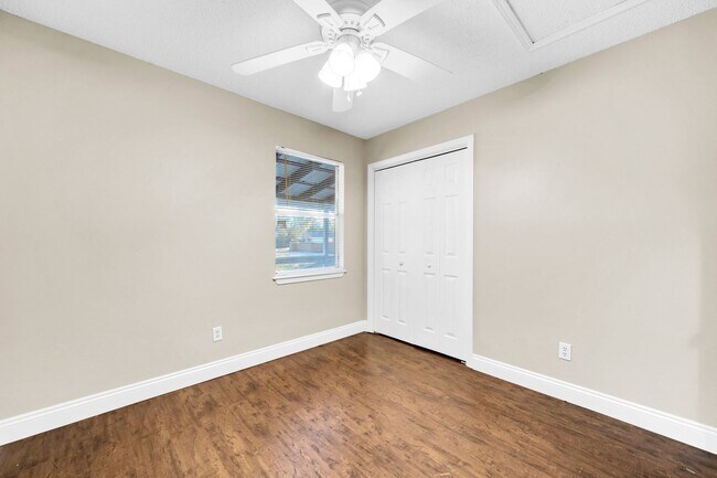 Building Photo - 309 Harris Rd NE