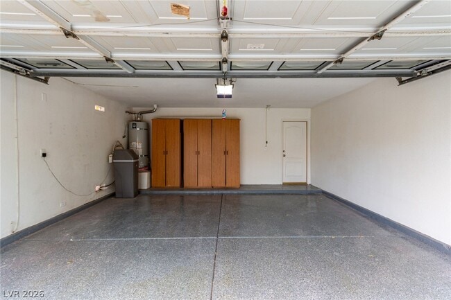 Building Photo - 2412 Shady Vista Dr
