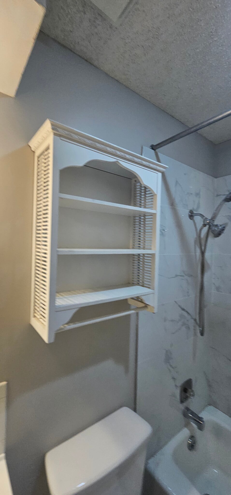 Building Photo - 11418 E 71st St