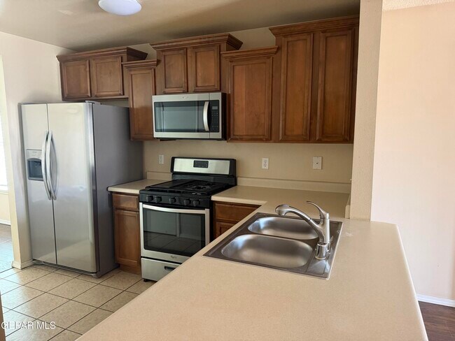 Building Photo - 6229 Lovebird Ln