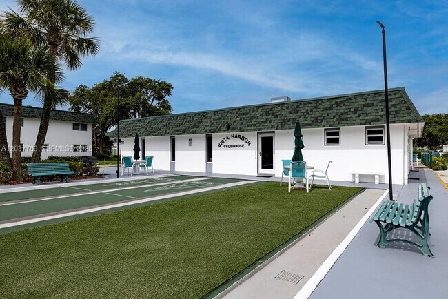 Building Photo - 2800 Indian River Blvd