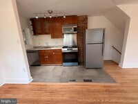 Building Photo - 1300 Dexter Terrace SE