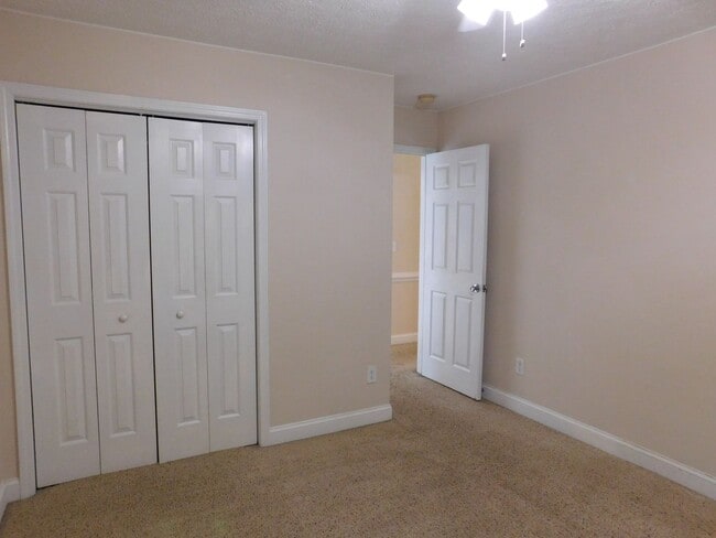 Building Photo - 408 Sweet Gum Way