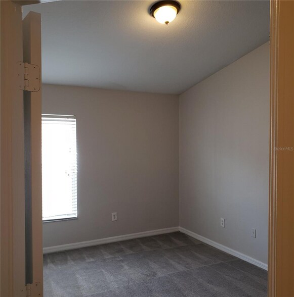 Building Photo - 6911 Sotra St