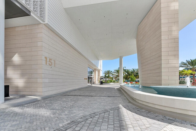 Building Photo - 151 N Seabreeze Blvd