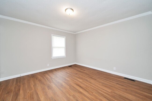Building Photo - Spacious Hueytown Oasis – Country Feel, Ci...
