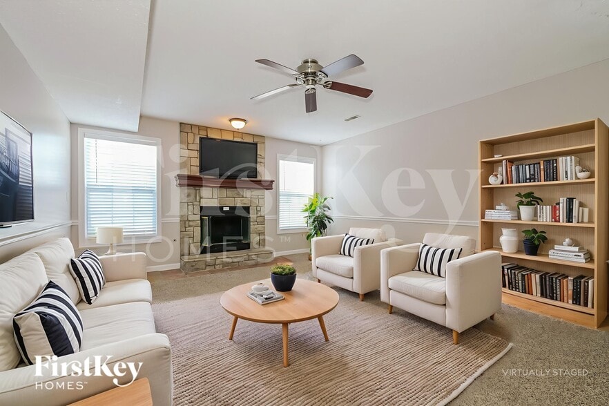 Building Photo - 409 Sandra Ln