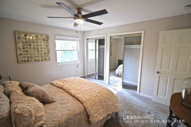 Building Photo - Jefferson on the Plaza