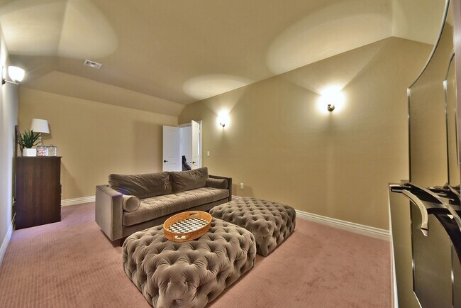 Building Photo - 16100 Fair Winds Way