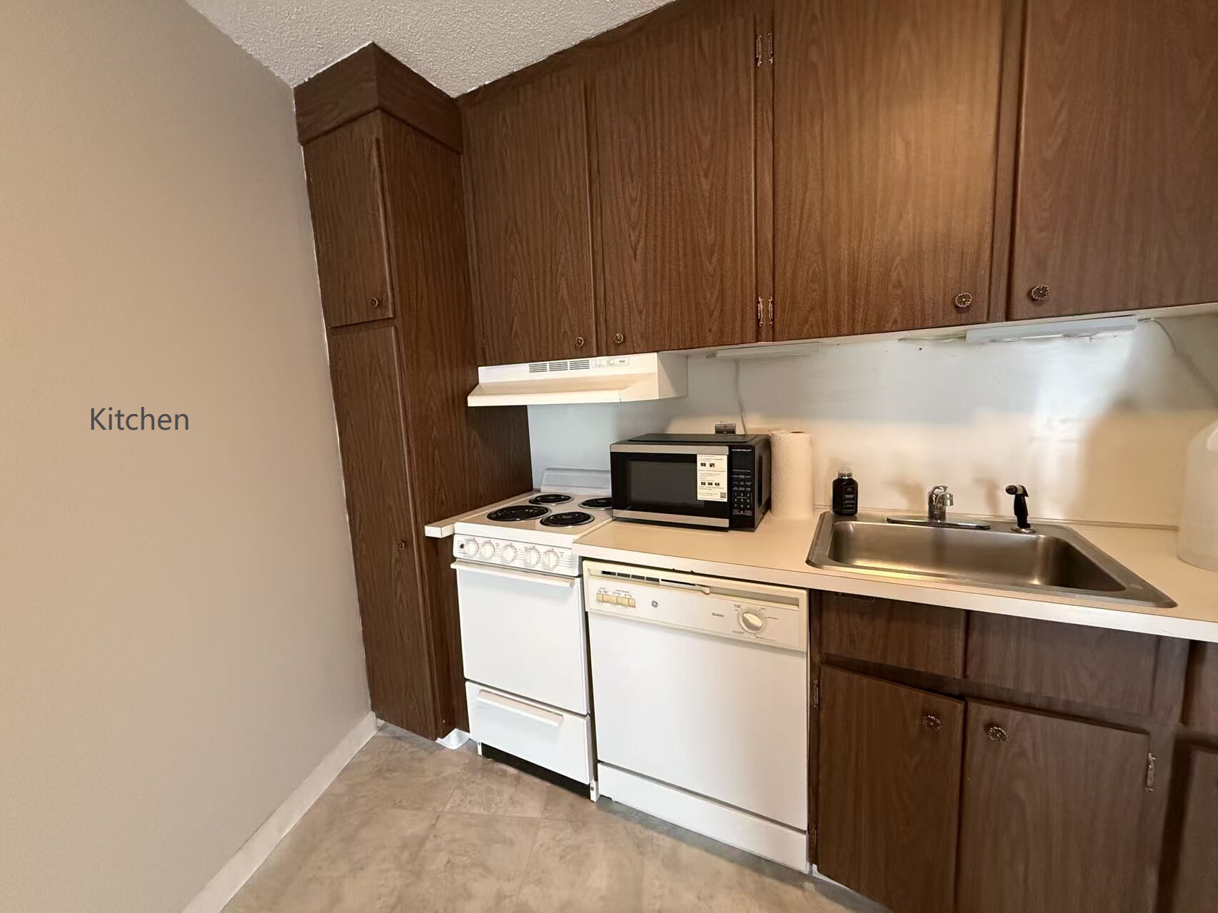 Building Photo - 147 Turner Rd