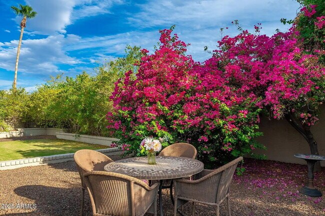 Building Photo - 4BR Home in 85254!