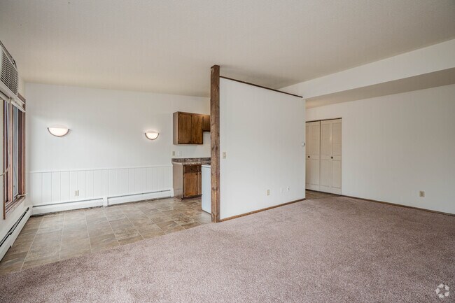 1BR,1BA - 700SF - Living Room - Cedar Crest Apartments
