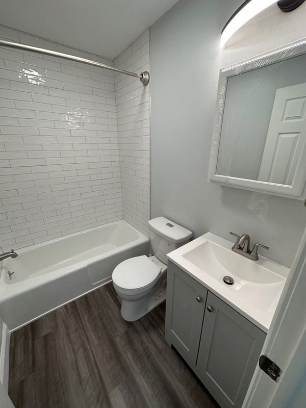 Building Photo - 908 Erdner Ave