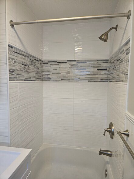 Bathroom - 7 Howland Ct