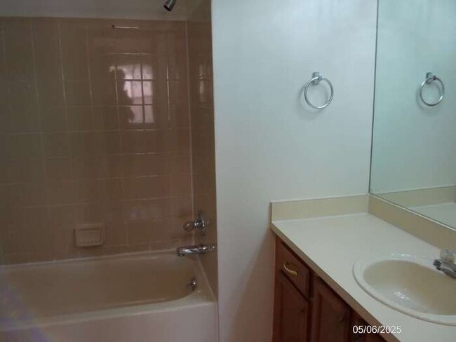 Building Photo - 15765 Balfour Dr