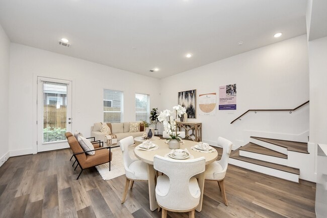 Building Photo - 7502 B Carver Rd