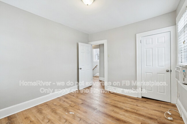 Building Photo - 11 Cedar St