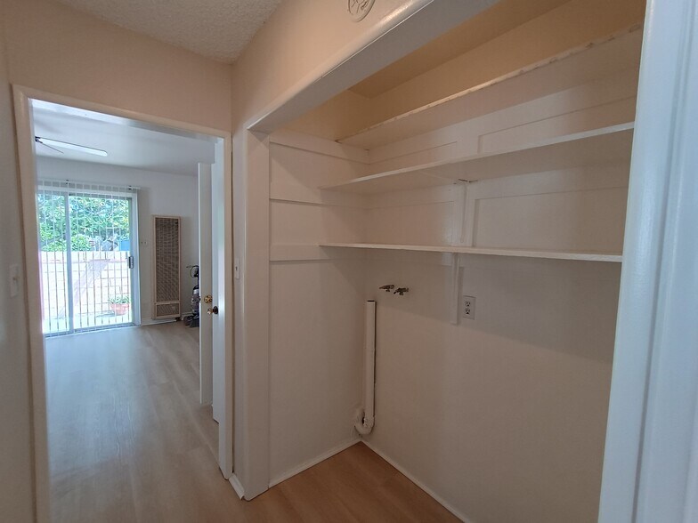 Building Photo - 4227 W 133rd St