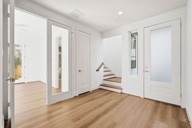 Building Photo - 3828 Wilmer St