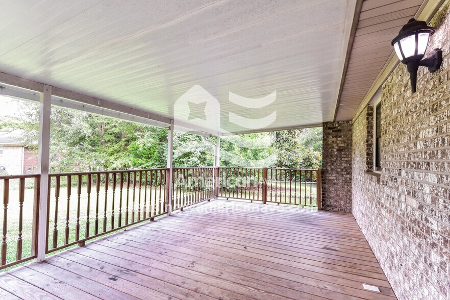 Building Photo - 14 Hillside Cir