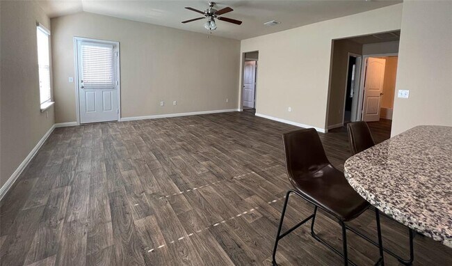 Building Photo - 11013 Ukaoma Wy