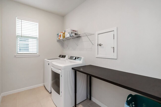 Building Photo - Stunning 3BR Home for Rent in Del Webb Sunbridge 55+ Gated Community